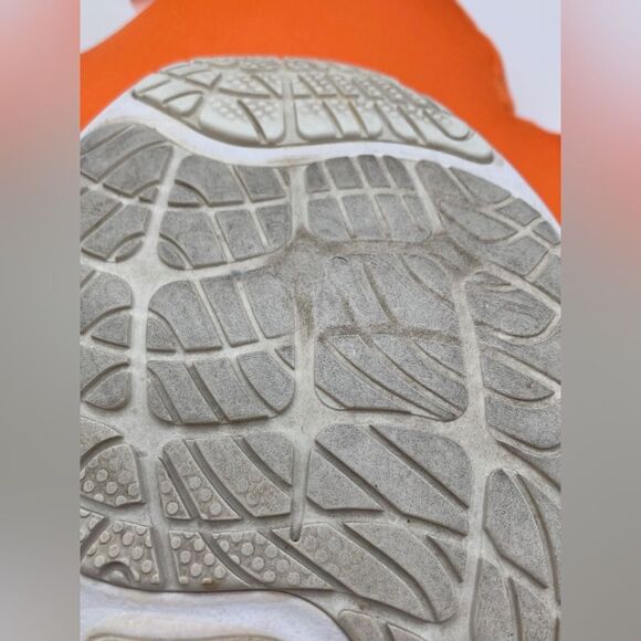 Lululemon Blissfeel Womens Size 8.5 Running Shoes White Athletic Workout Sneaker - Picture 14 of 16